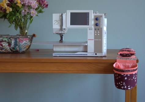 ribbon thread catch and removable pin cushion