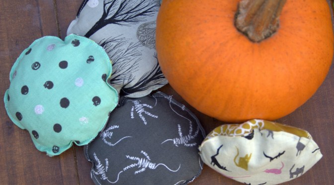 Spooktacular Beanbags Tutorial