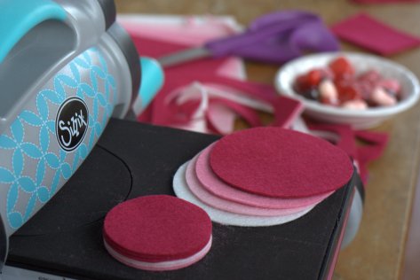 heart garland sizzix tutorial