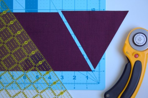 equilateral triangle cutting with mat vesuvius quilt tutorial